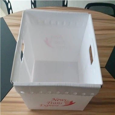 Lainepapist plastist postialus