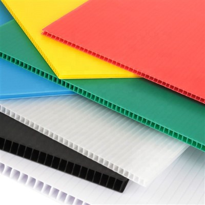 Gofreeritud plastist lehed siltide jaoks